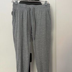 Amazon Essentials workout capris